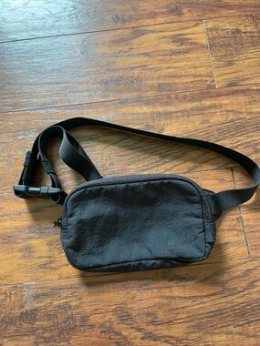 lululemon clean lines belt bag raw linen lululemon athletica | Bags | Lululemon Clean Lines Belt Bag In Raw  Linenrover